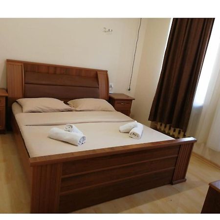 Classy And Cozy Hostel Erywań Zewnętrze zdjęcie