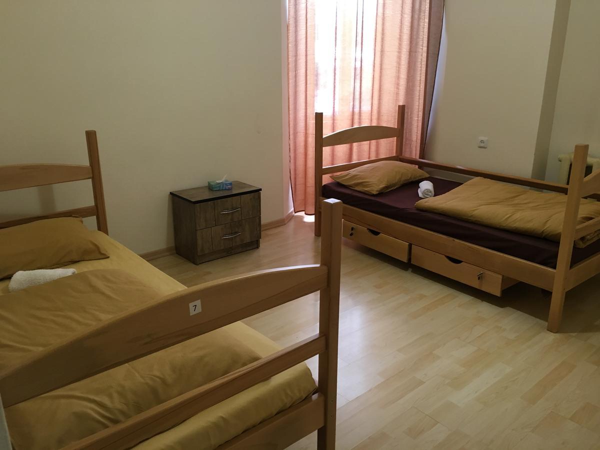 Classy And Cozy Hostel Erywań Zewnętrze zdjęcie