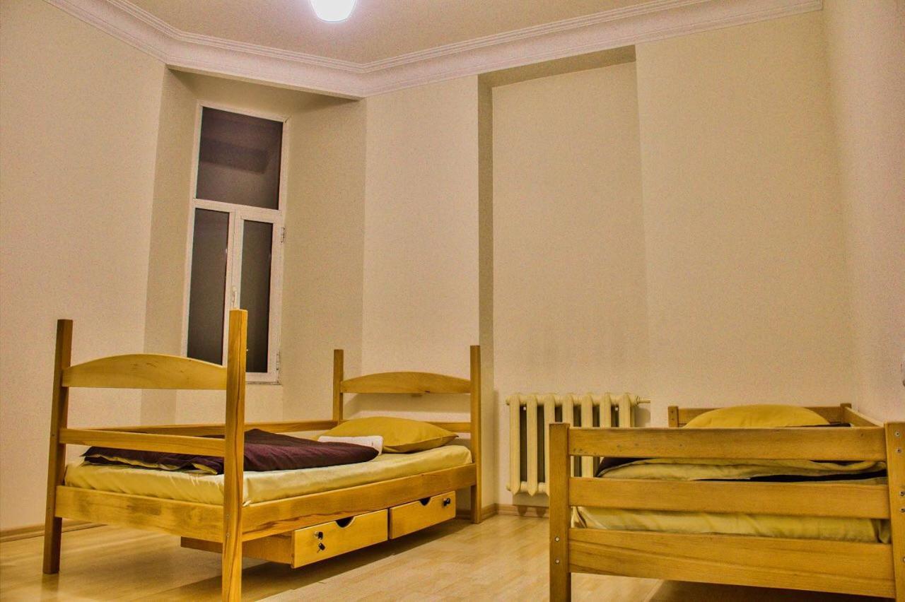 Classy And Cozy Hostel Erywań Zewnętrze zdjęcie